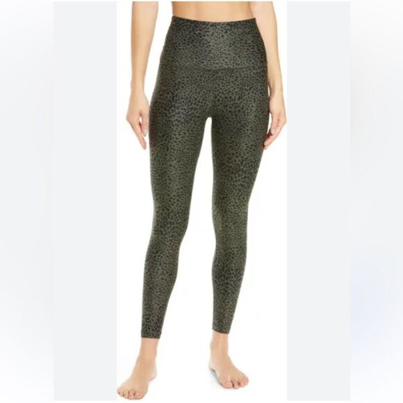 Beyond Yoga Leggings Cheetah Spacedye High Waist midi Olive Black Size XS - Picture 1 of 11